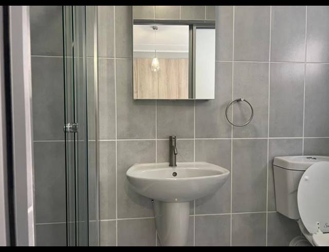 1 BEDROOM PROPERTY TO RENT IN MOOIKLOOF